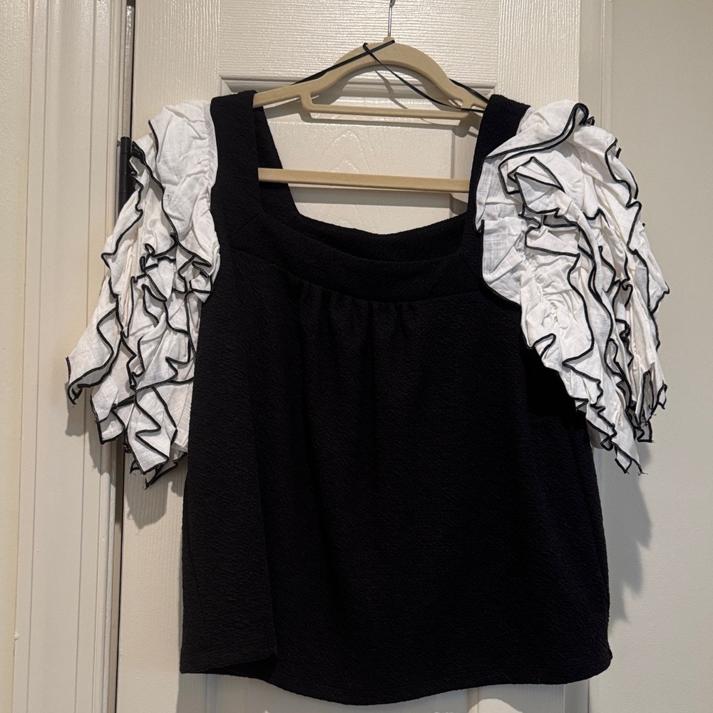 Sunday in Brooklyn Black Top with White Ruffle Puff Sleeves NWT